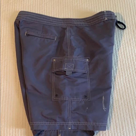 Vineyard Vines Swim Trunks/Board Shorts size 36 - Picture 4 of 5